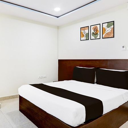 At Home Hotel Darbar Hyderabad Exterior foto