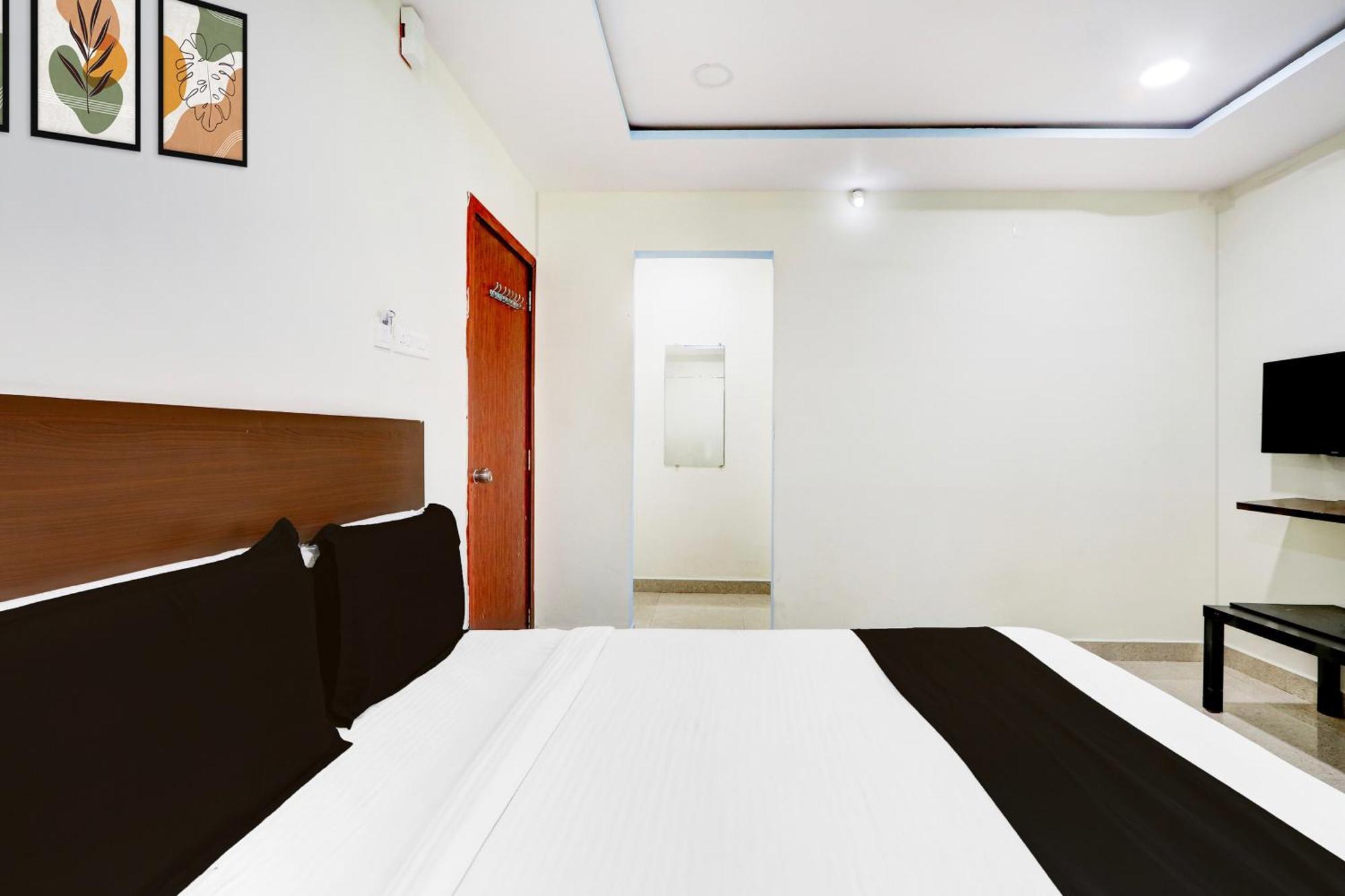 At Home Hotel Darbar Hyderabad Exterior foto